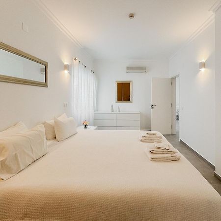 Holiday Beach Apartment Porto De Mos Lagos Bagian luar foto