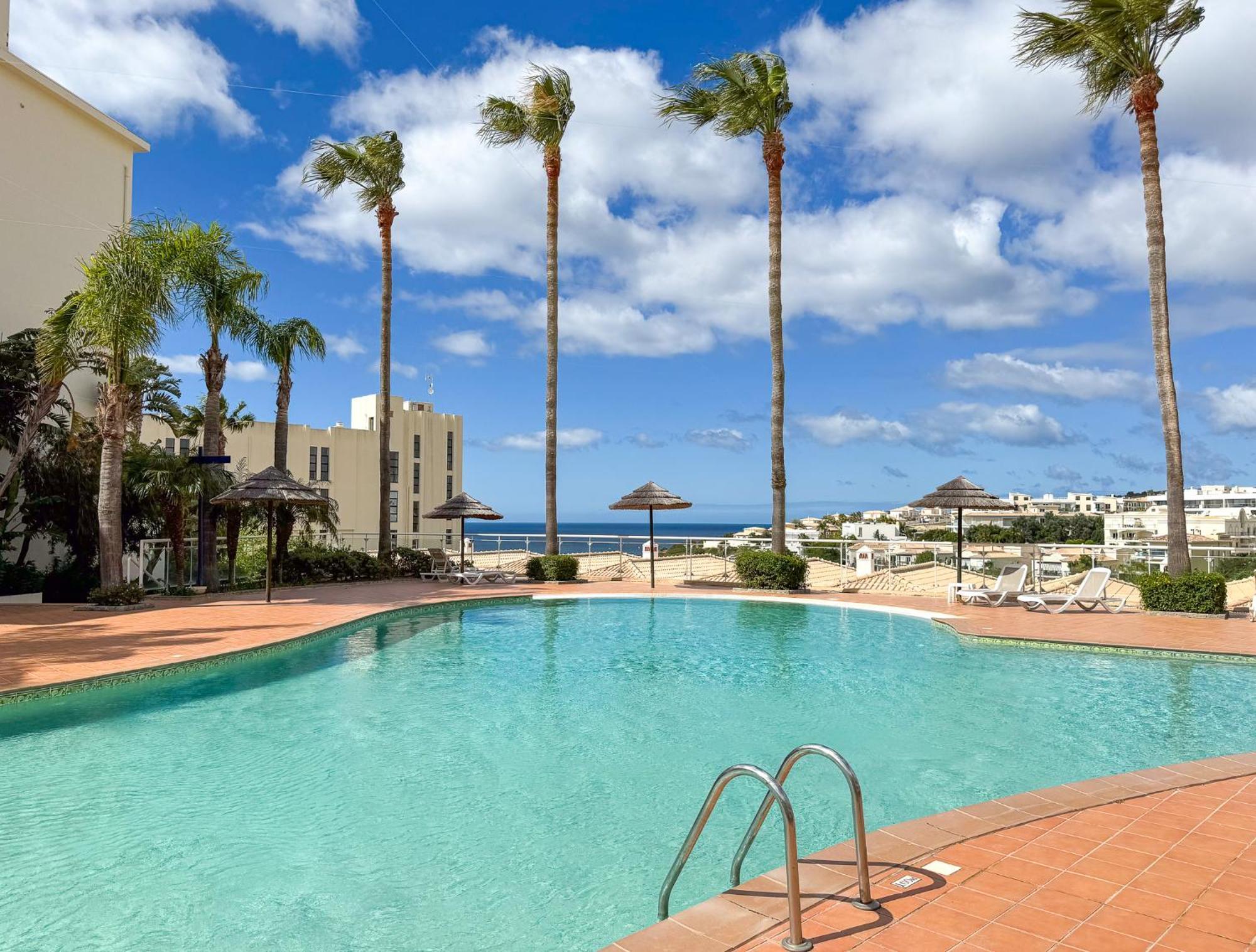 Holiday Beach Apartment Porto De Mos Lagos Bagian luar foto