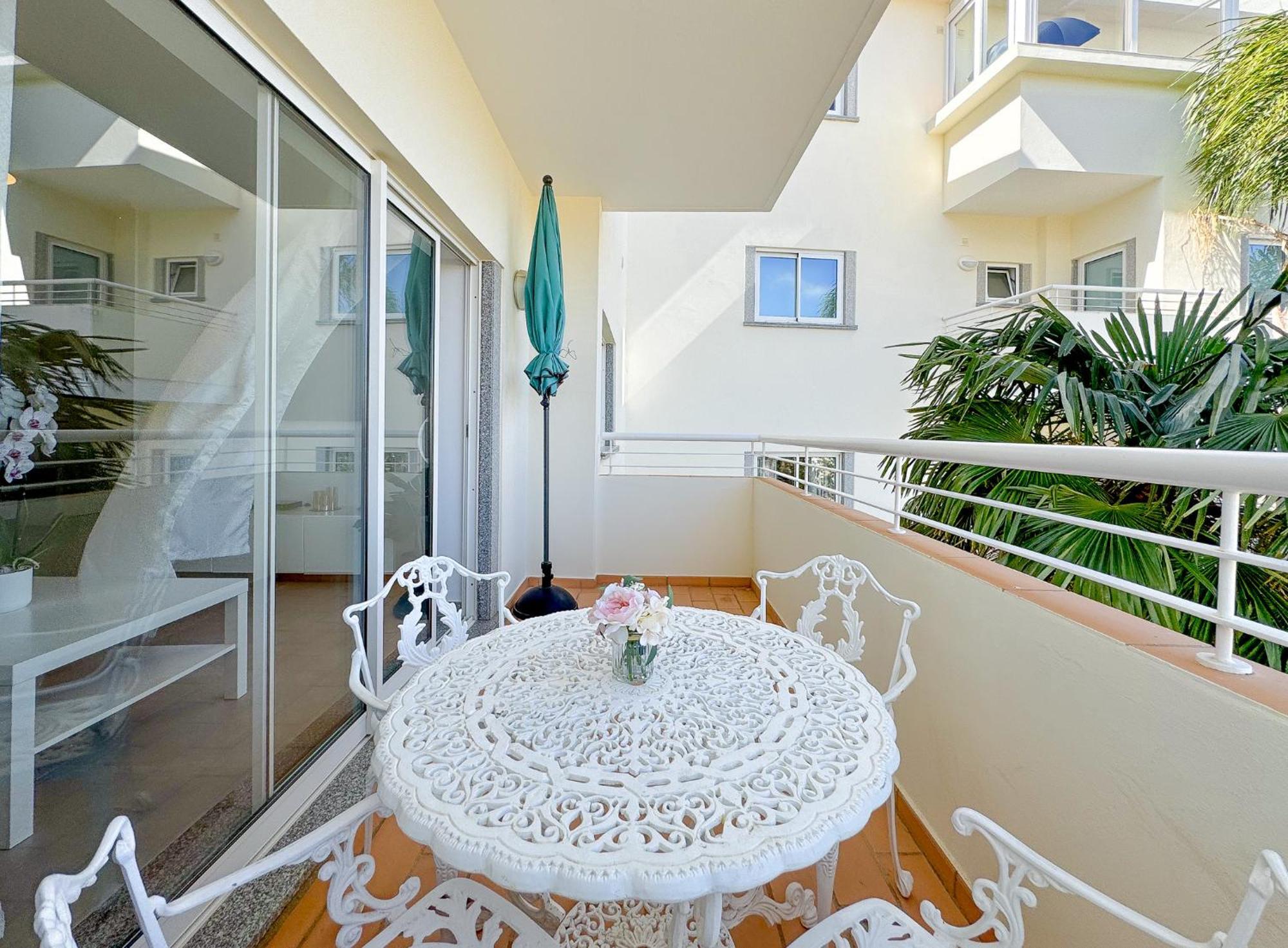 Holiday Beach Apartment Porto De Mos Lagos Bagian luar foto